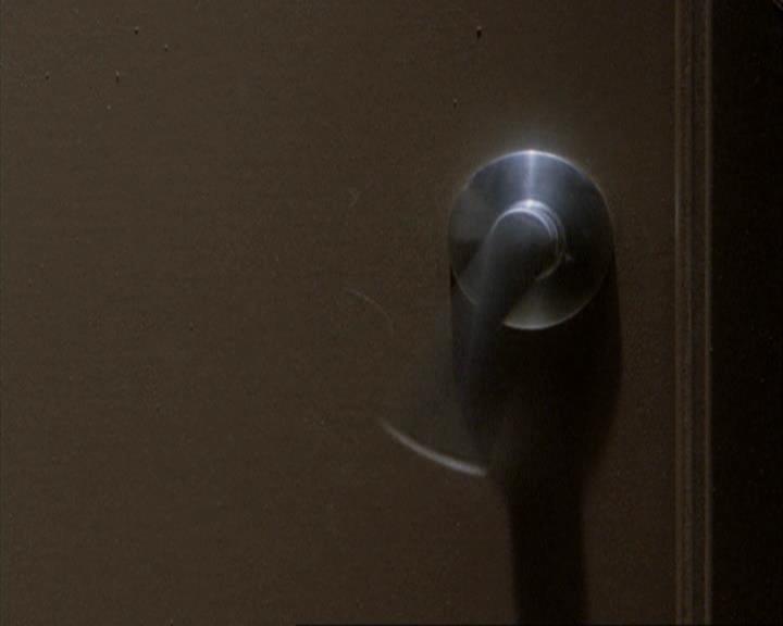 Charmed-Online-dot-net_108TheTruthIsOutThereAndItHurts2033.jpg Charmed-Online-dot-net_108TheTruthIsOutThereAndItHurts2033.jpg