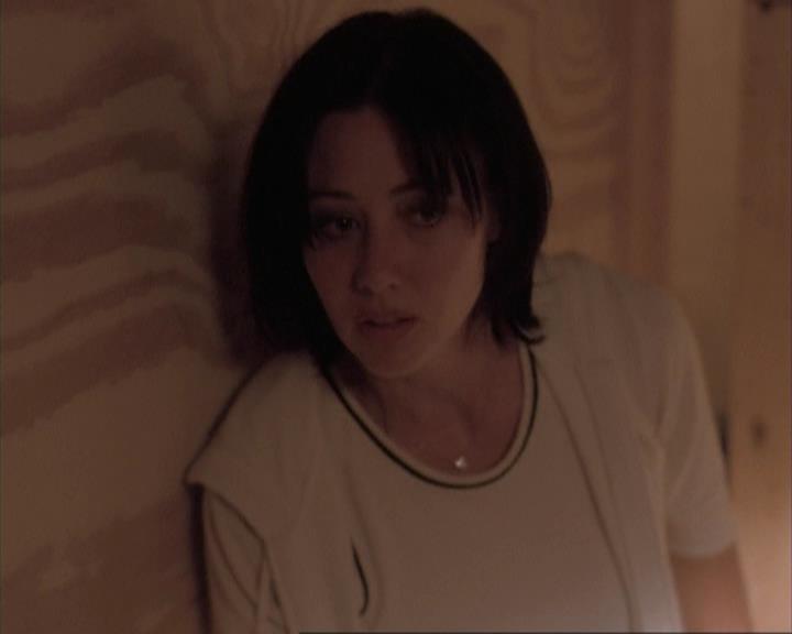 Charmed-Online-dot-net_108TheTruthIsOutThereAndItHurts2087.jpg Charmed-Online-dot-net_108TheTruthIsOutThereAndItHurts2087.jpg