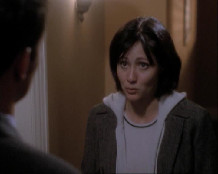 Charmed-Online-dot-net_108TheTruthIsOutThereAndItHurts2217.jpg Charmed-Online-dot-net_108TheTruthIsOutThereAndItHurts2217.jpg