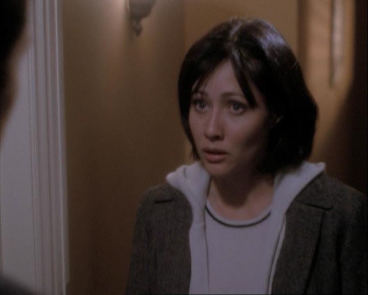 Charmed-Online-dot-net_108TheTruthIsOutThereAndItHurts2222.jpg Charmed-Online-dot-net_108TheTruthIsOutThereAndItHurts2222.jpg