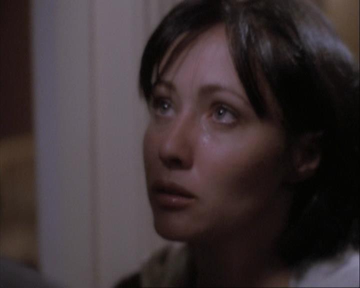 Charmed-Online-dot-net_108TheTruthIsOutThereAndItHurts2272.jpg Charmed-Online-dot-net_108TheTruthIsOutThereAndItHurts2272.jpg