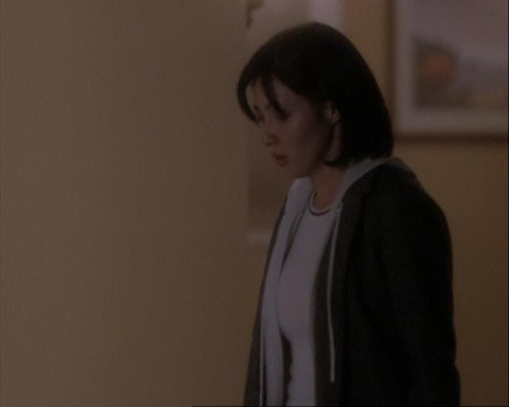 Charmed-Online-dot-net_108TheTruthIsOutThereAndItHurts2277.jpg Charmed-Online-dot-net_108TheTruthIsOutThereAndItHurts2277.jpg