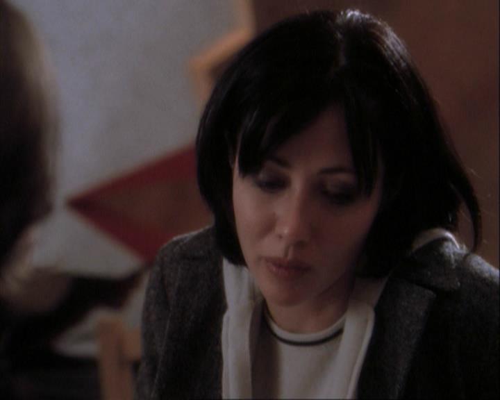 Charmed-Online-dot-net_108TheTruthIsOutThereAndItHurts2438.jpg Charmed-Online-dot-net_108TheTruthIsOutThereAndItHurts2438.jpg