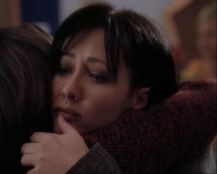 Charmed-Online-dot-net_108TheTruthIsOutThereAndItHurts2445.jpg Charmed-Online-dot-net_108TheTruthIsOutThereAndItHurts2445.jpg