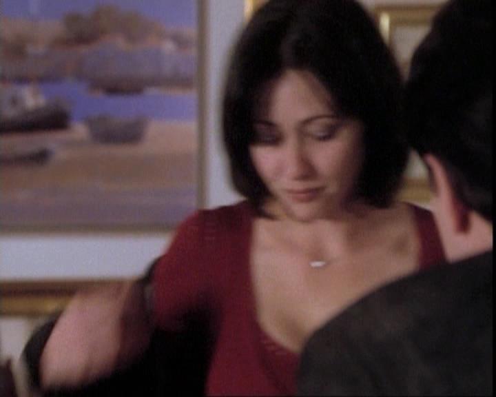 Charmed-Online-dot-net_109TheWitchIsBack0114.jpg Charmed-Online-dot-net_109TheWitchIsBack0114.jpg