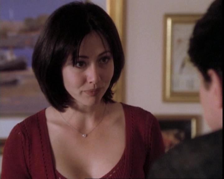 Charmed-Online-dot-net_109TheWitchIsBack0117.jpg Charmed-Online-dot-net_109TheWitchIsBack0117.jpg