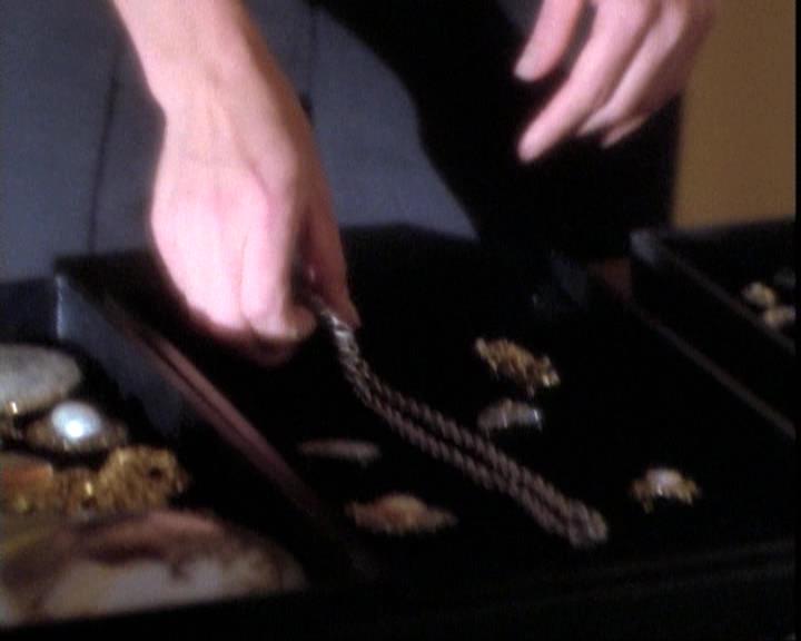 Charmed-Online-dot-net_109TheWitchIsBack0123.jpg Charmed-Online-dot-net_109TheWitchIsBack0123.jpg