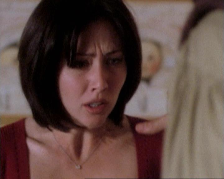 Charmed-Online-dot-net_109TheWitchIsBack0156.jpg Charmed-Online-dot-net_109TheWitchIsBack0156.jpg