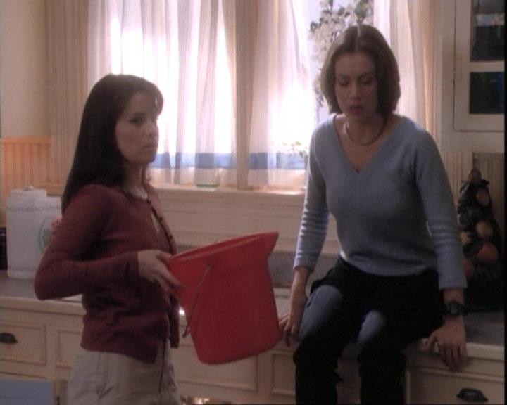 Charmed-Online-dot-net_109TheWitchIsBack0511.jpg Charmed-Online-dot-net_109TheWitchIsBack0511.jpg