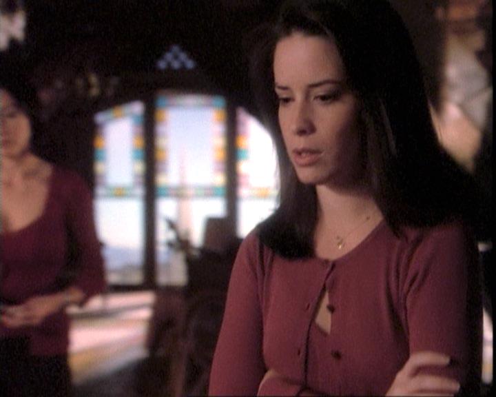 Charmed-Online-dot-net_109TheWitchIsBack0617.jpg