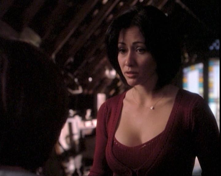 Charmed-Online-dot-net_109TheWitchIsBack0630.jpg