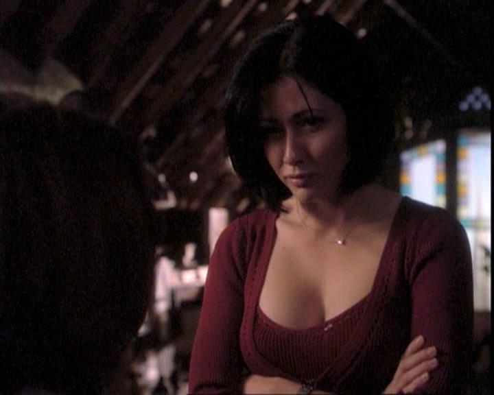 Charmed-Online-dot-net_109TheWitchIsBack0678.jpg