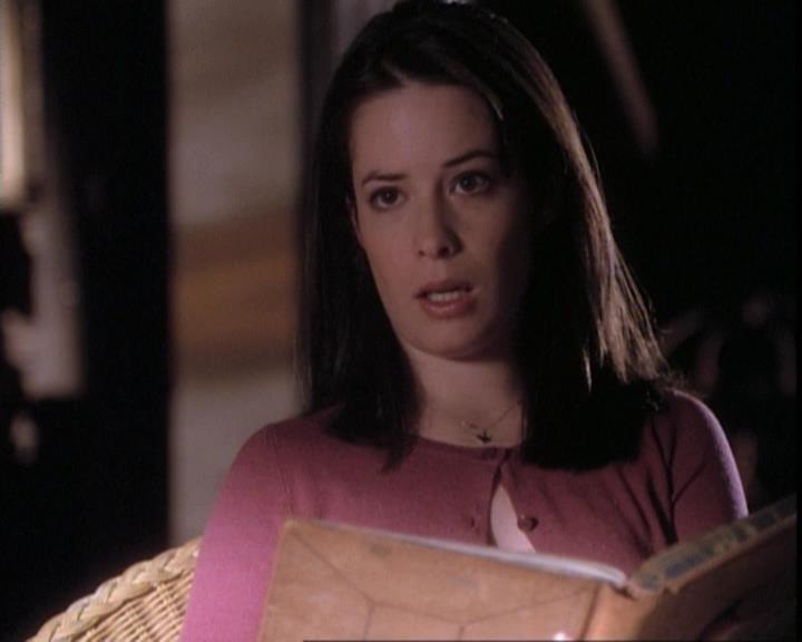 Charmed-Online-dot-net_109TheWitchIsBack0752.jpg