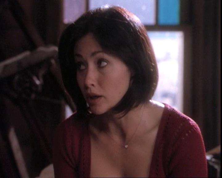 Charmed-Online-dot-net_109TheWitchIsBack0763.jpg