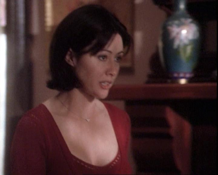 Charmed-Online-dot-net_109TheWitchIsBack0847.jpg Charmed-Online-dot-net_109TheWitchIsBack0847.jpg