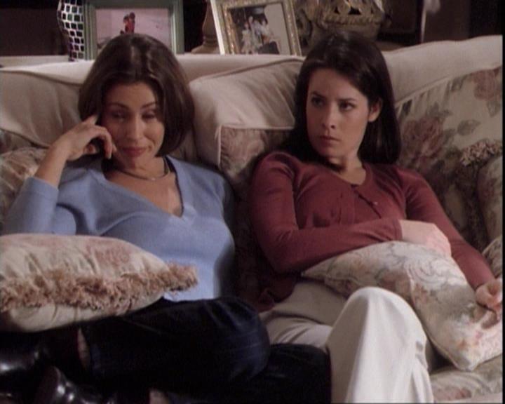 Charmed-Online-dot-net_109TheWitchIsBack0852.jpg Charmed-Online-dot-net_109TheWitchIsBack0852.jpg