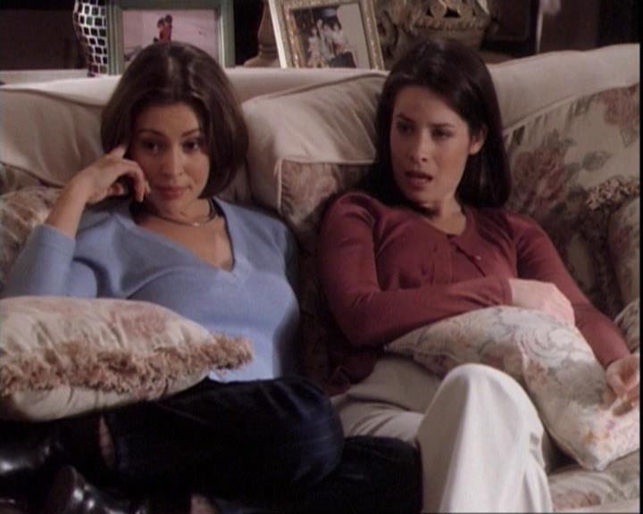 Charmed-Online-dot-net_109TheWitchIsBack0853.jpg Charmed-Online-dot-net_109TheWitchIsBack0853.jpg