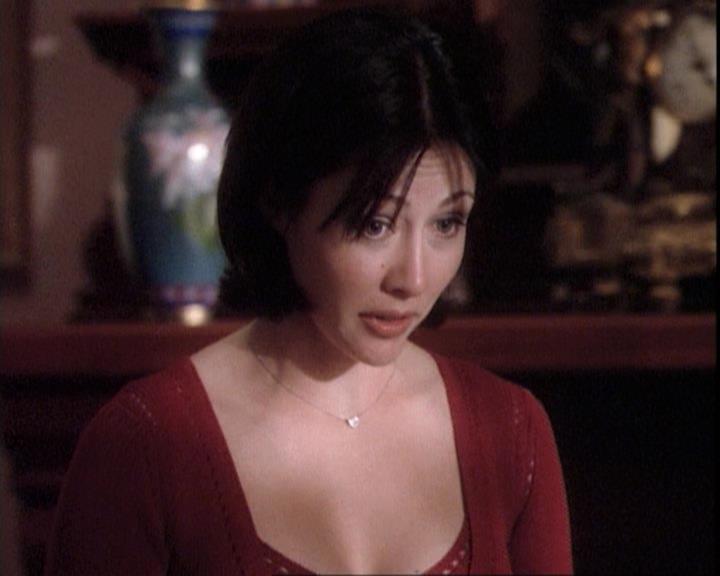 Charmed-Online-dot-net_109TheWitchIsBack0855.jpg Charmed-Online-dot-net_109TheWitchIsBack0855.jpg