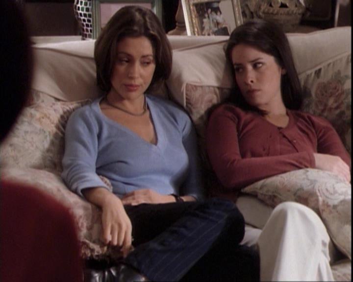 Charmed-Online-dot-net_109TheWitchIsBack0869.jpg Charmed-Online-dot-net_109TheWitchIsBack0869.jpg