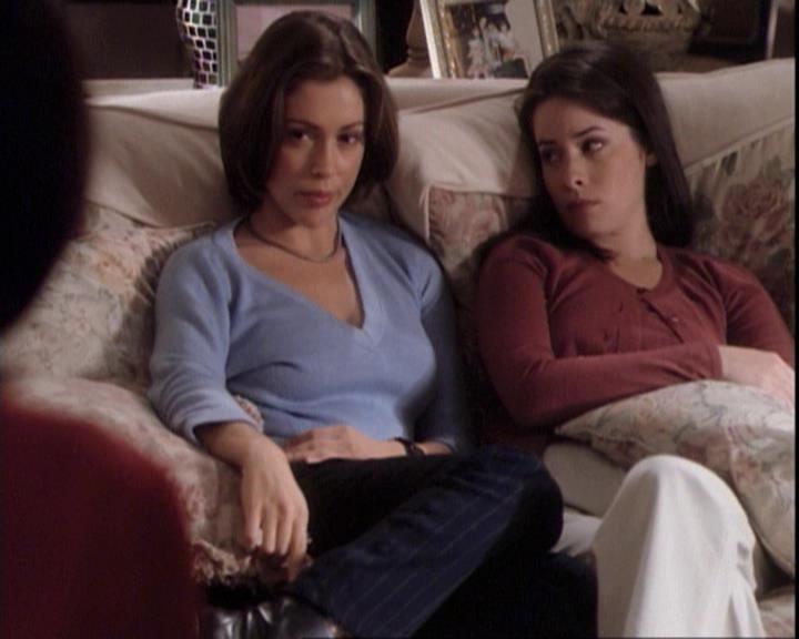 Charmed-Online-dot-net_109TheWitchIsBack0871.jpg Charmed-Online-dot-net_109TheWitchIsBack0871.jpg