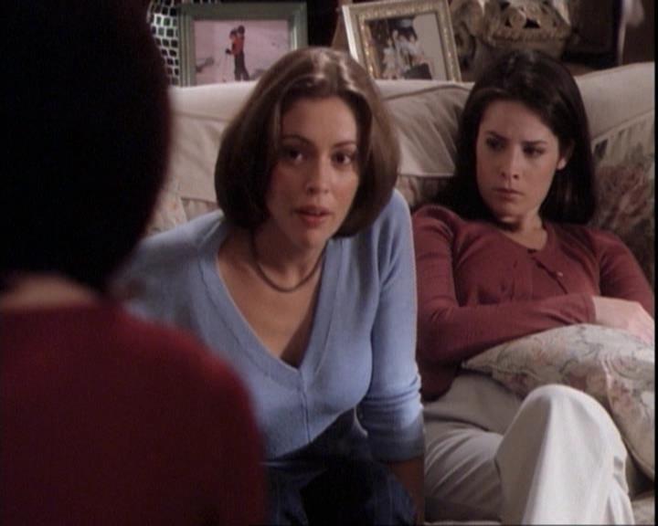 Charmed-Online-dot-net_109TheWitchIsBack0878.jpg Charmed-Online-dot-net_109TheWitchIsBack0878.jpg