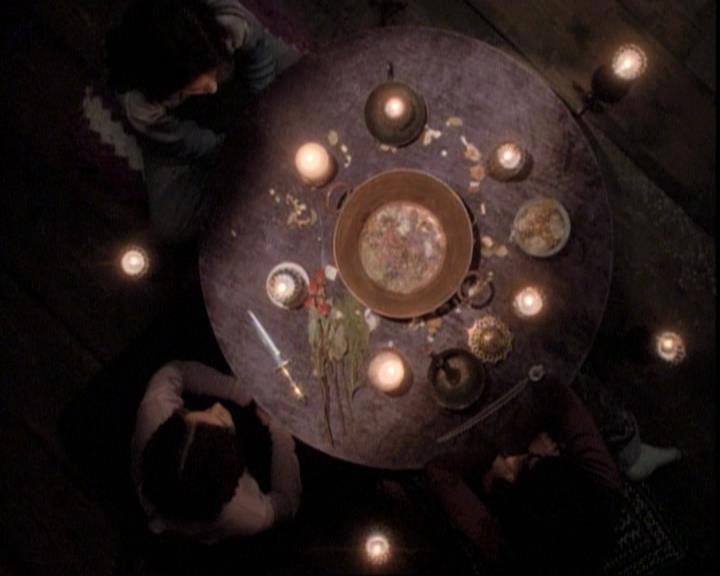 Charmed-Online-dot-net_109TheWitchIsBack0889.jpg Charmed-Online-dot-net_109TheWitchIsBack0889.jpg