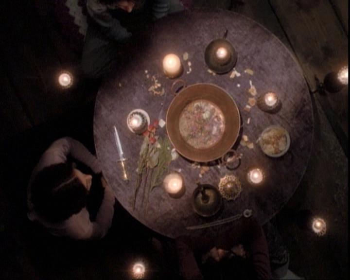 Charmed-Online-dot-net_109TheWitchIsBack0890.jpg Charmed-Online-dot-net_109TheWitchIsBack0890.jpg