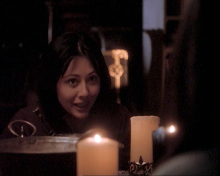 Charmed-Online-dot-net_109TheWitchIsBack0930.jpg Charmed-Online-dot-net_109TheWitchIsBack0930.jpg