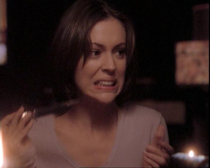 Charmed-Online-dot-net_109TheWitchIsBack0940.jpg Charmed-Online-dot-net_109TheWitchIsBack0940.jpg