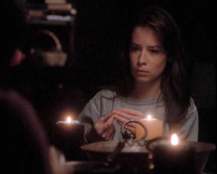 Charmed-Online-dot-net_109TheWitchIsBack0943.jpg Charmed-Online-dot-net_109TheWitchIsBack0943.jpg