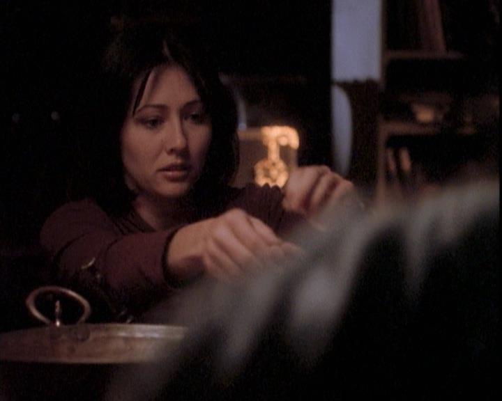 Charmed-Online-dot-net_109TheWitchIsBack0948.jpg Charmed-Online-dot-net_109TheWitchIsBack0948.jpg