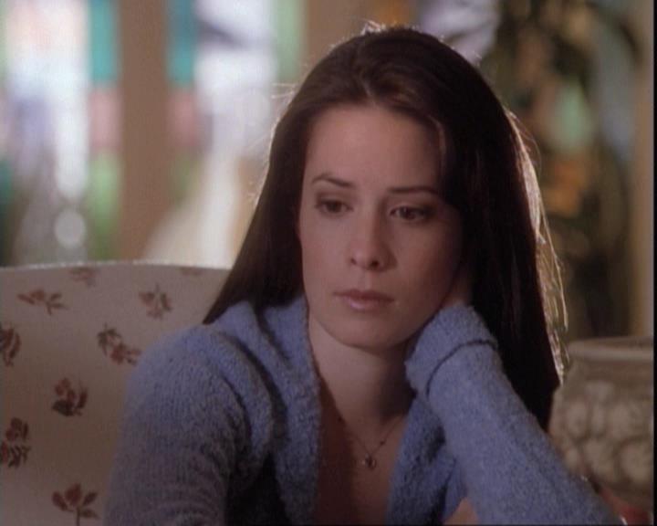 Charmed-Online-dot-net_109TheWitchIsBack1168.jpg