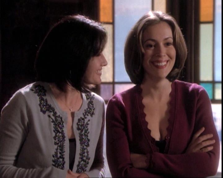 Charmed-Online-dot-net_109TheWitchIsBack1355.jpg Charmed-Online-dot-net_109TheWitchIsBack1355.jpg