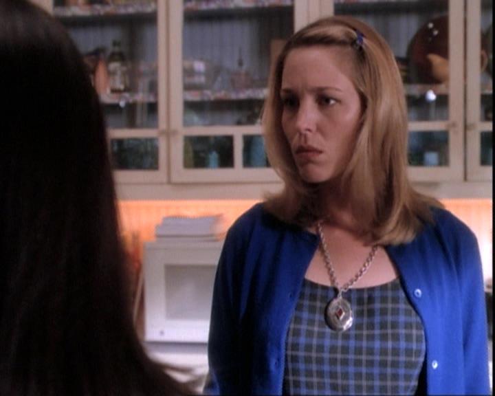 Charmed-Online-dot-net_109TheWitchIsBack1497.jpg