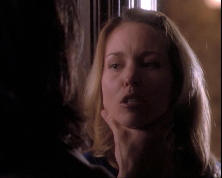 Charmed-Online-dot-net_109TheWitchIsBack1701.jpg