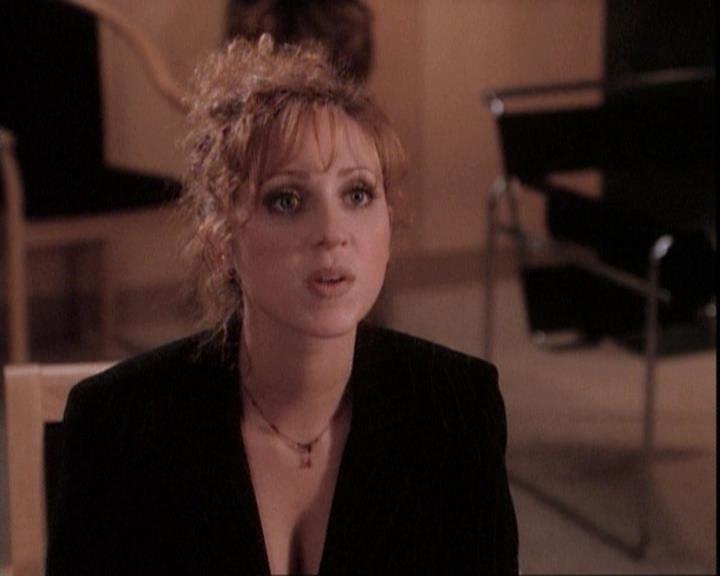 Charmed-Online-dot-net_109TheWitchIsBack2114.jpg Charmed-Online-dot-net_109TheWitchIsBack2114.jpg