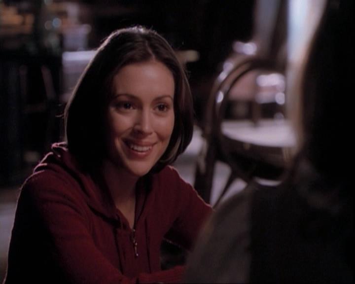 Charmed-Online-dot-net_109TheWitchIsBack2225.jpg