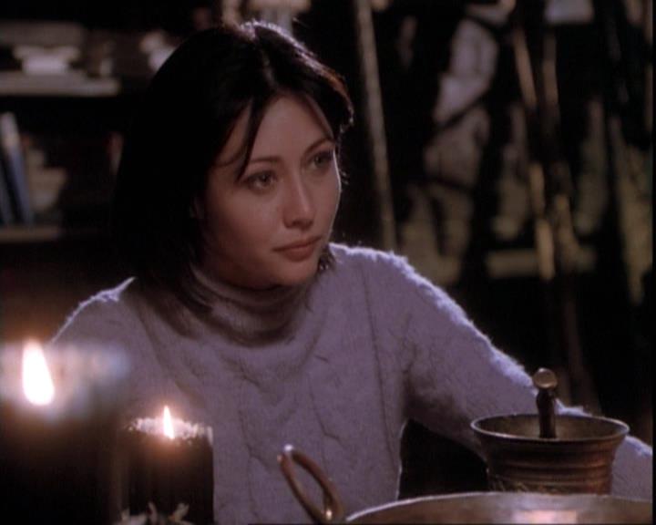 Charmed-Online-dot-net_109TheWitchIsBack2290.jpg Charmed-Online-dot-net_109TheWitchIsBack2290.jpg