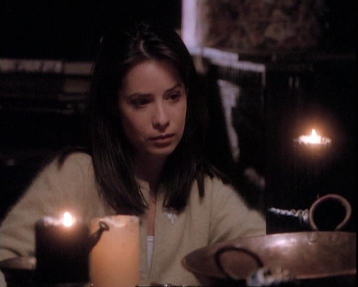 Charmed-Online-dot-net_109TheWitchIsBack2310.jpg Charmed-Online-dot-net_109TheWitchIsBack2310.jpg