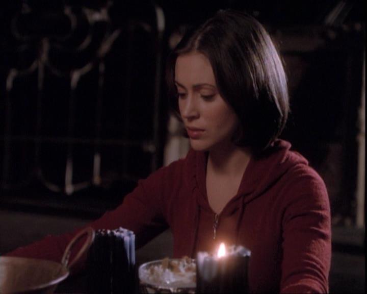 Charmed-Online-dot-net_109TheWitchIsBack2314.jpg Charmed-Online-dot-net_109TheWitchIsBack2314.jpg