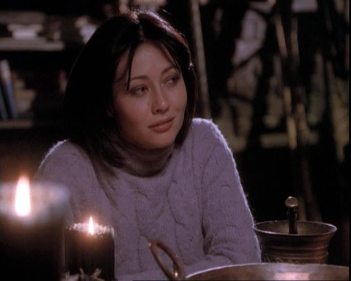 Charmed-Online-dot-net_109TheWitchIsBack2321.jpg Charmed-Online-dot-net_109TheWitchIsBack2321.jpg
