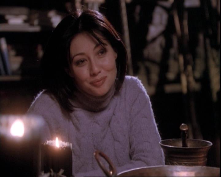 Charmed-Online-dot-net_109TheWitchIsBack2323.jpg Charmed-Online-dot-net_109TheWitchIsBack2323.jpg