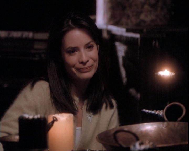 Charmed-Online-dot-net_109TheWitchIsBack2324.jpg