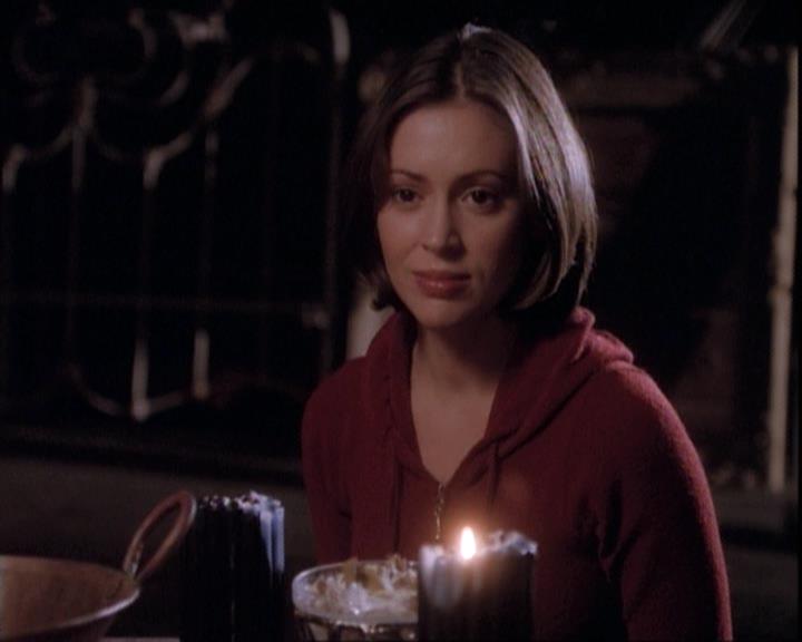 Charmed-Online-dot-net_109TheWitchIsBack2325.jpg Charmed-Online-dot-net_109TheWitchIsBack2325.jpg