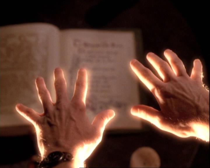 Charmed-Online-dot-net_110WiccaEnvy2165.jpg Charmed-Online-dot-net_110WiccaEnvy2165.jpg