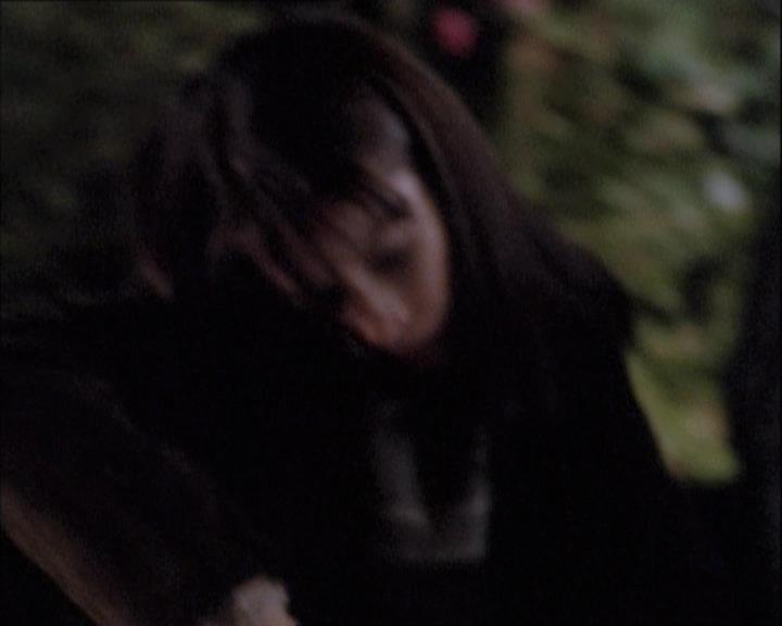 Charmed-Online-dot-net_112TheWendigo0034.jpg Charmed-Online-dot-net_112TheWendigo0034.jpg