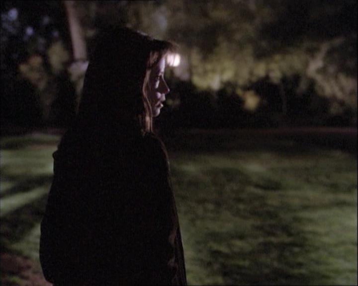 Charmed-Online-dot-net_112TheWendigo0171.jpg Charmed-Online-dot-net_112TheWendigo0171.jpg