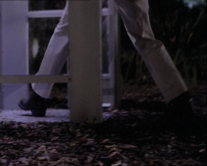 Charmed-Online-dot-net_112TheWendigo0208.jpg Charmed-Online-dot-net_112TheWendigo0208.jpg