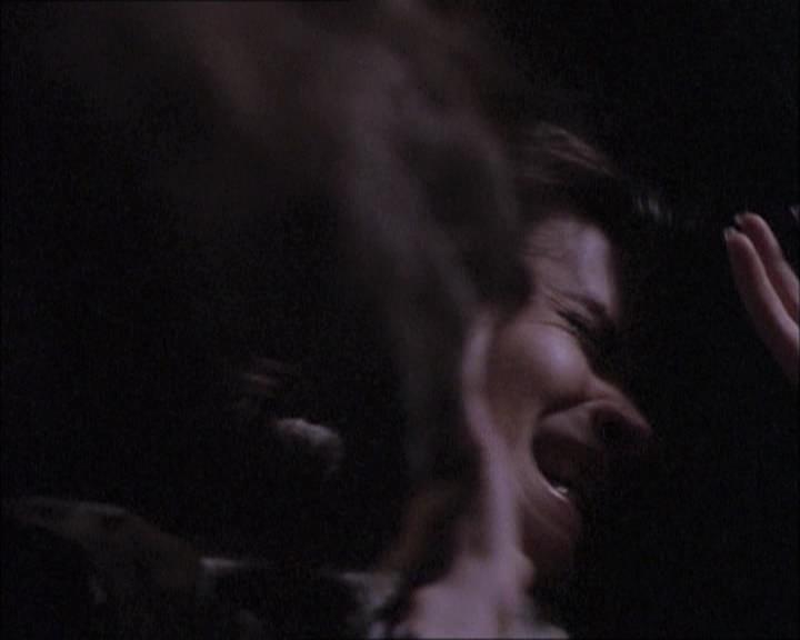 Charmed-Online-dot-net_112TheWendigo0228.jpg Charmed-Online-dot-net_112TheWendigo0228.jpg