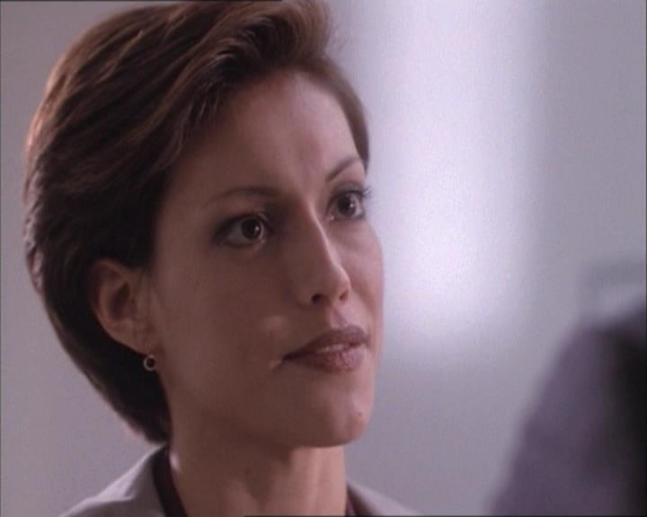 Charmed-Online-dot-net_112TheWendigo0475.jpg Charmed-Online-dot-net_112TheWendigo0475.jpg